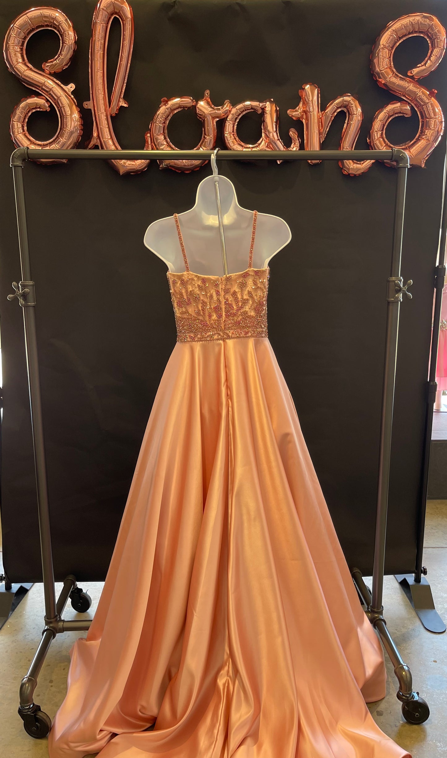 Sherri HIll k54361
