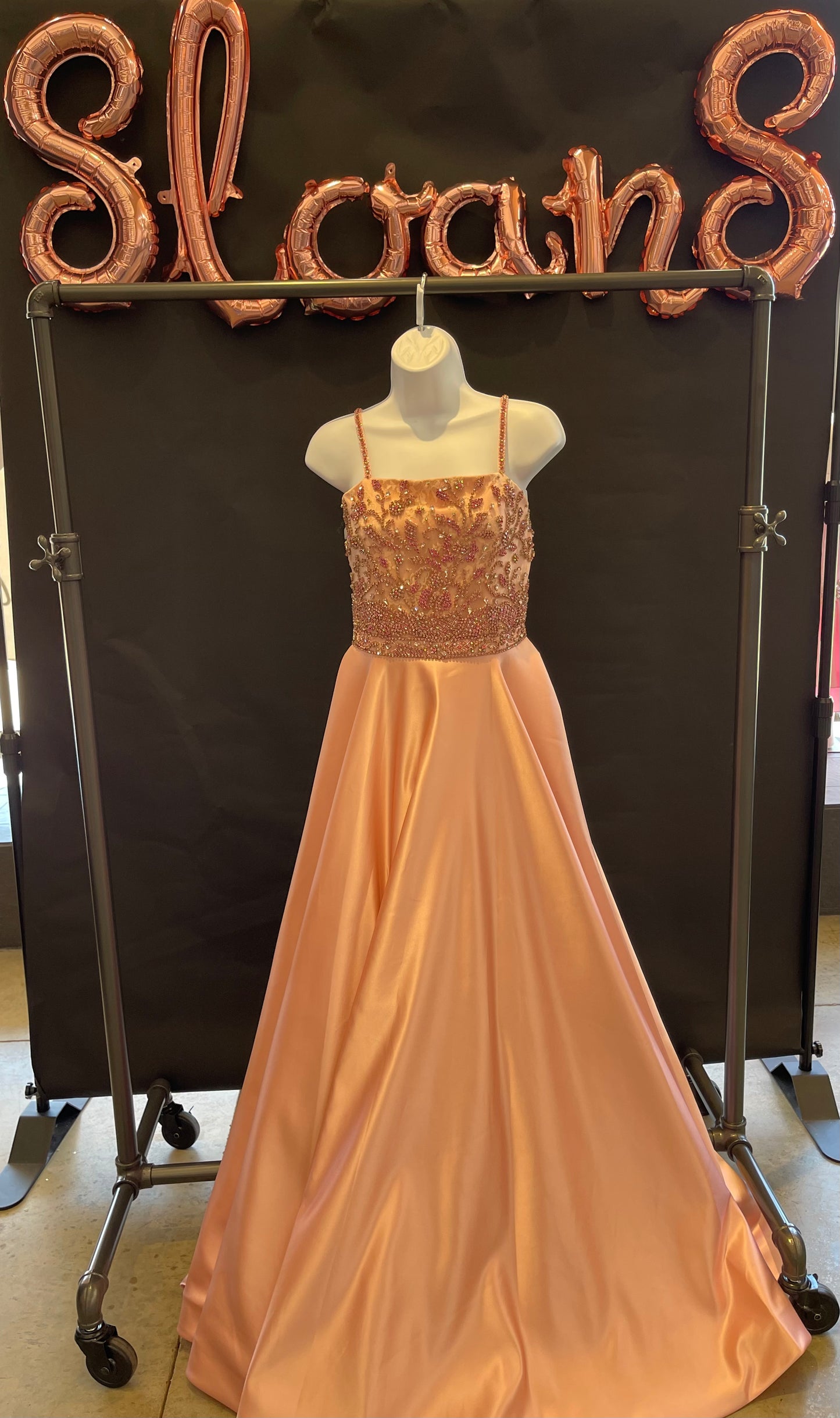 Sherri HIll k54361