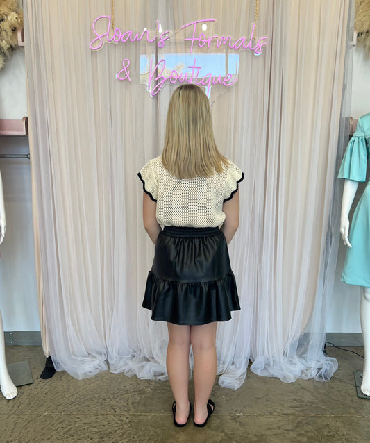 Chic Contrast Ruffle Knit