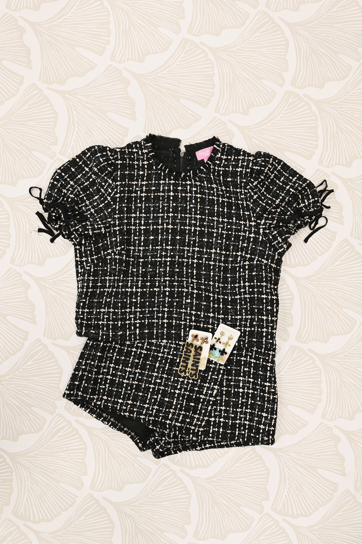 Cassandra Top – Black Tweed