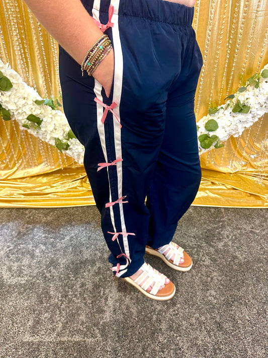 Bows To The Finish Pants